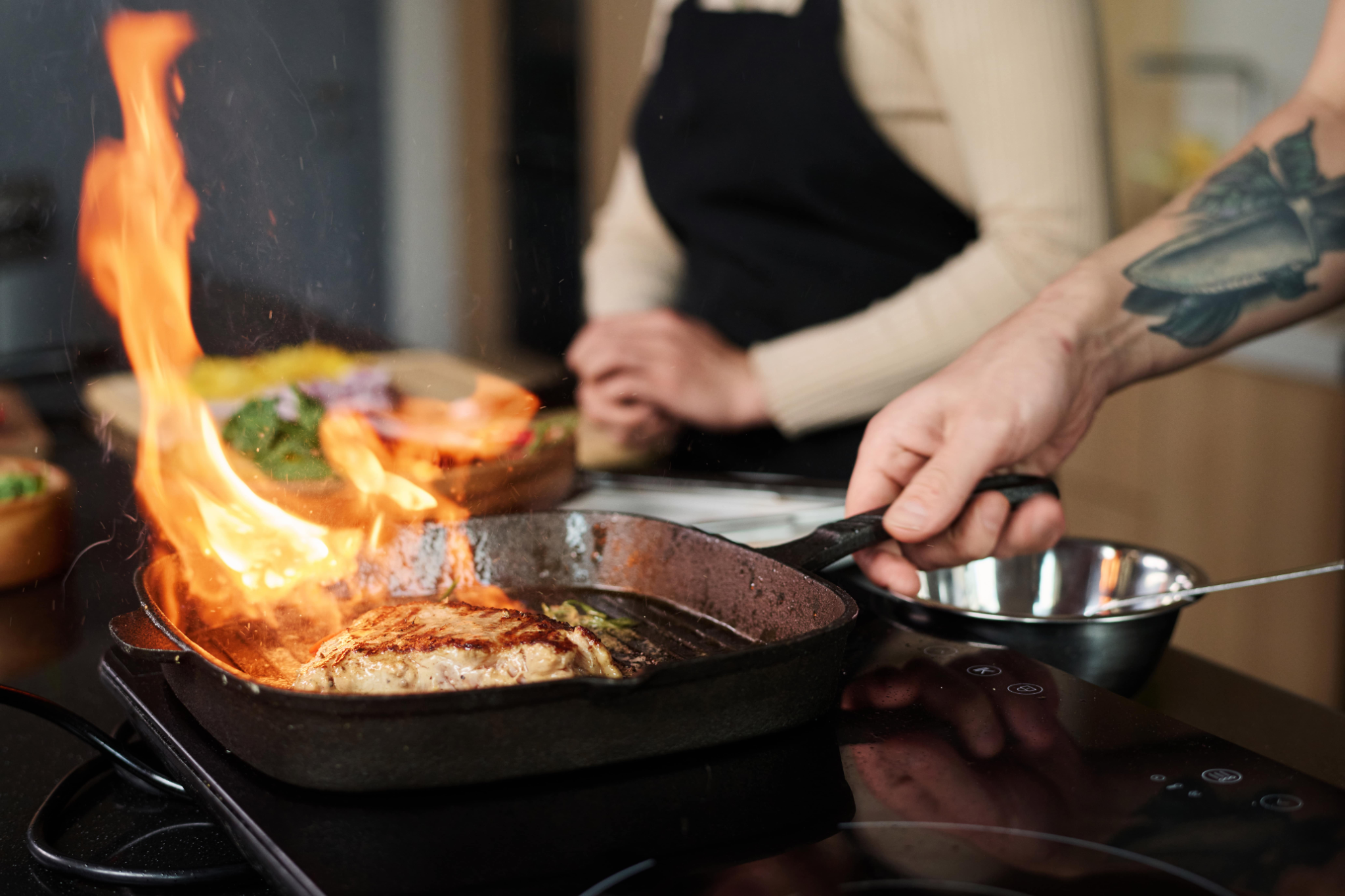 COOKVION – Titanium Gehamerde Anti-aanbak Koekenpan Voor Inductiekookplaten En Moderne Keukens COOKVION – Titanium Gehamerde Anti-aanbak Koekenpan Voor Inductiekookplaten En Moderne Keukens